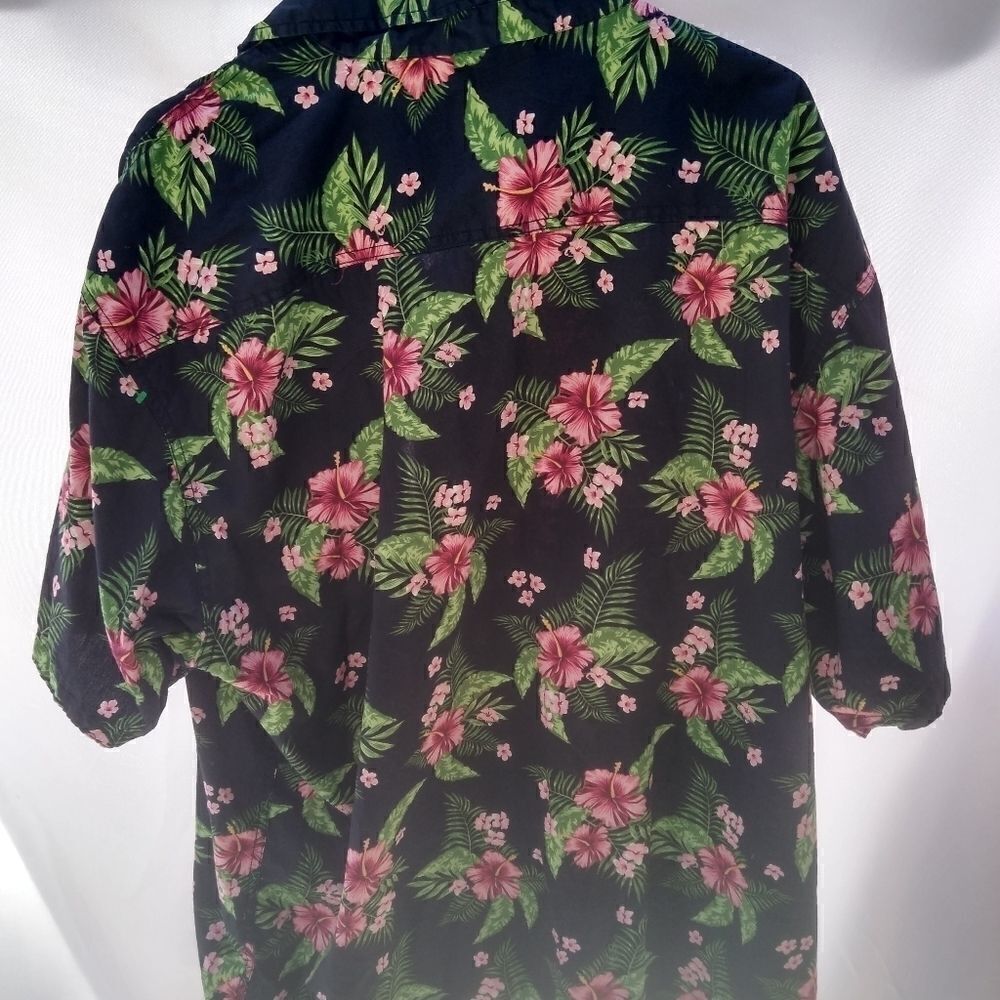Free Planet shirt  - Picture 2 of 3